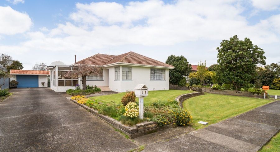 at 21 Gloucester Street, Takaro, Palmerston North, Manawatu / Whanganui