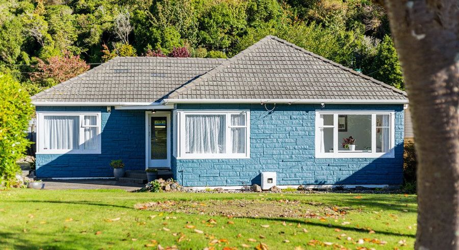  at 106 Hine Road, Wainuiomata, Lower Hutt, Wellington