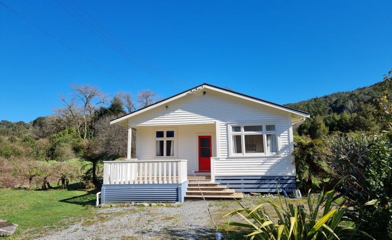  at 30 Oxford Street, Taylorville, Greymouth