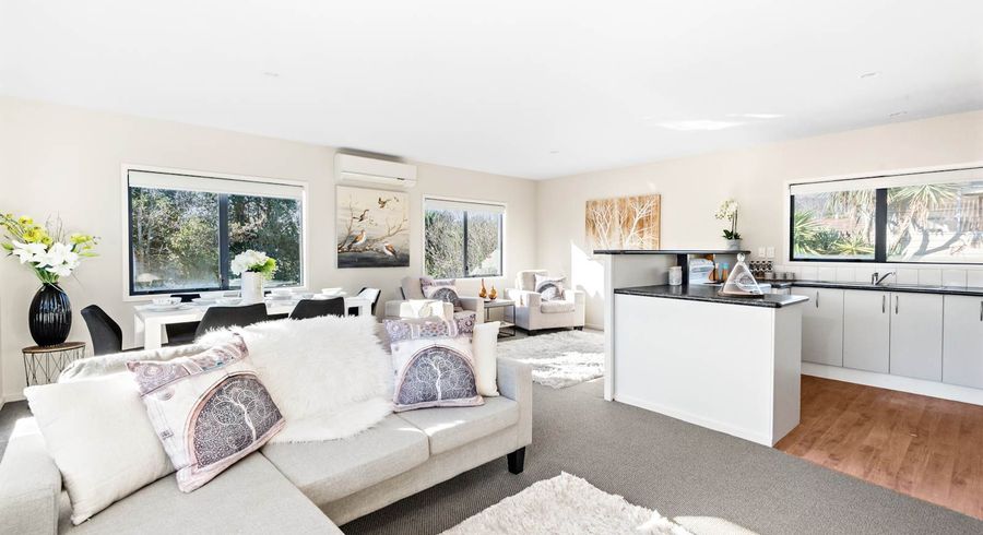  at 14 Mahoe Glade, Patumahoe, Pukekohe