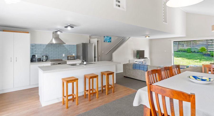  at 6 Kent Avenue, Waitarere Beach, Horowhenua, Manawatu / Whanganui