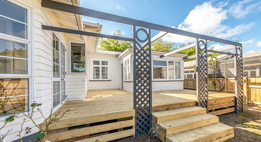  at 4 Godwin Crescent, College Estate, Whanganui, Manawatu / Whanganui