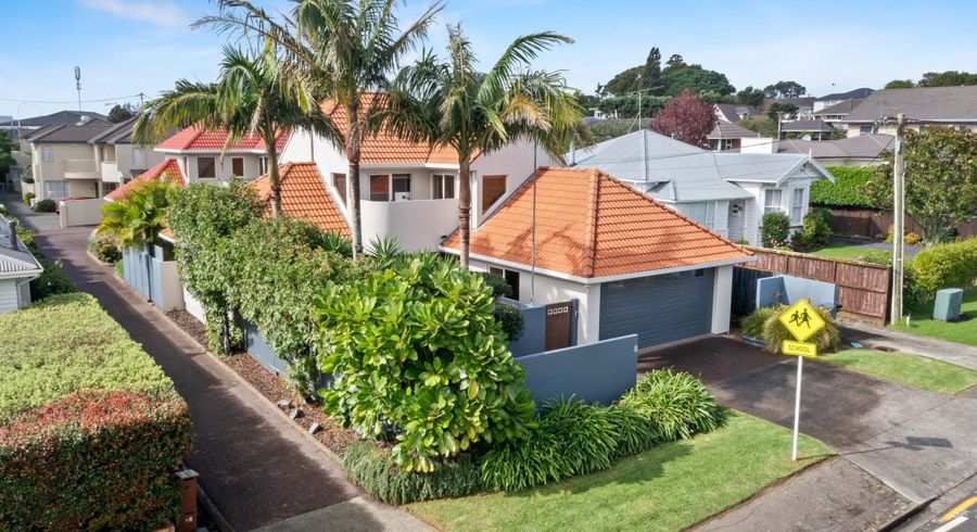  at 1/8 Fenwick Avenue, Milford, North Shore City, Auckland