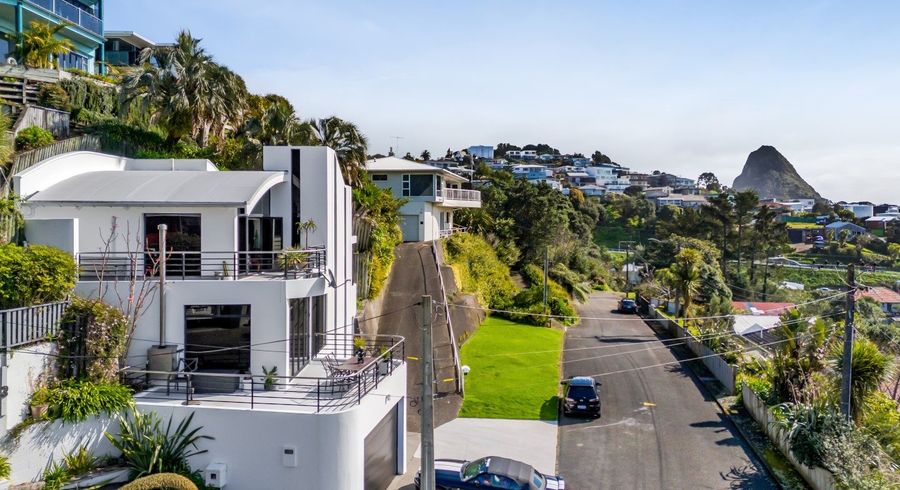  at 5 Weston Street, Moturoa, New Plymouth, Taranaki