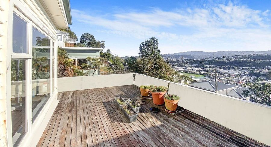  at 88 Nevay Road, Karaka Bays, Wellington, Wellington