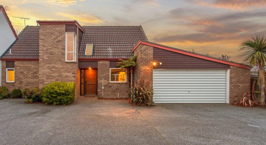  at 1/19 Waitikiri Drive, Parklands, Christchurch