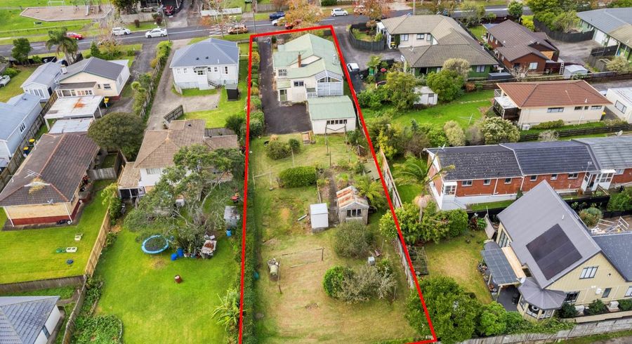  at 51 Willerton Avenue, New Lynn, Waitakere City, Auckland