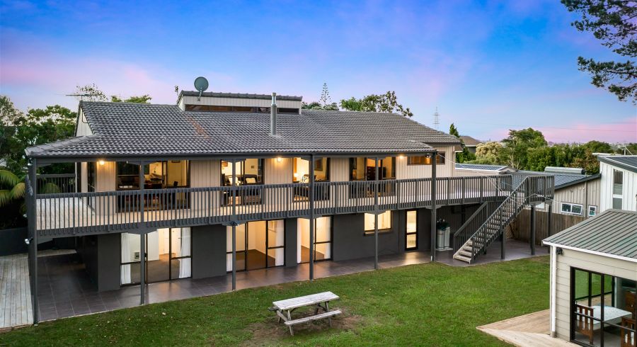  at 11 Gothic Place, Lynfield, Auckland