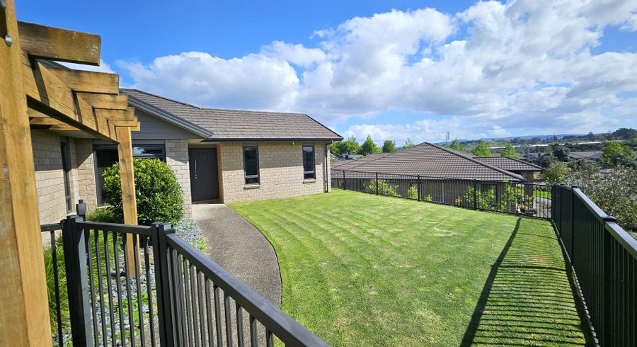  at 14 Caldera Crescent, Pyes Pa, Tauranga