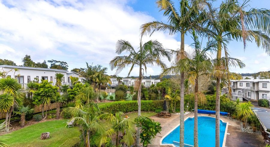  at 98/92 Bush Road, Albany, North Shore City, Auckland
