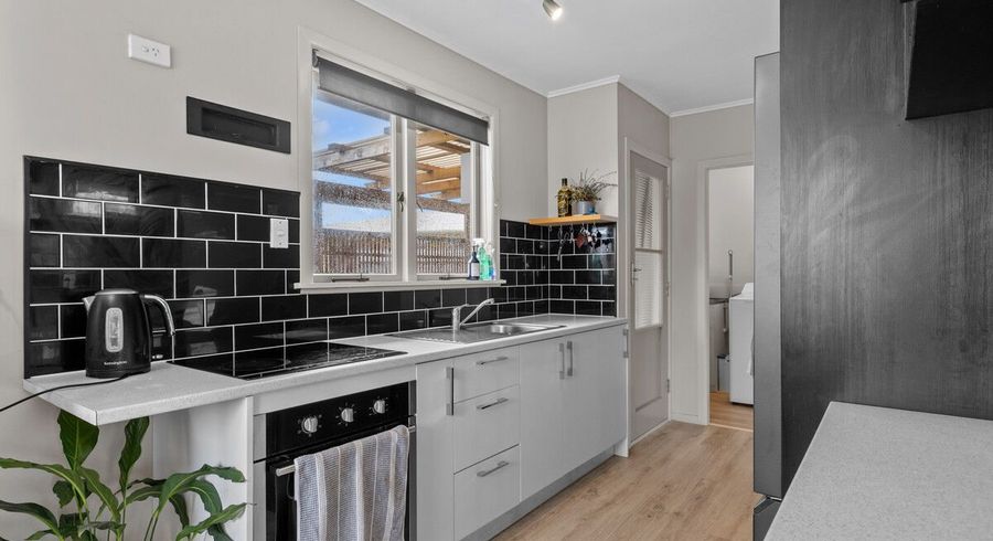  at 4 Glenn Street, Castlecliff, Whanganui, Manawatu / Whanganui