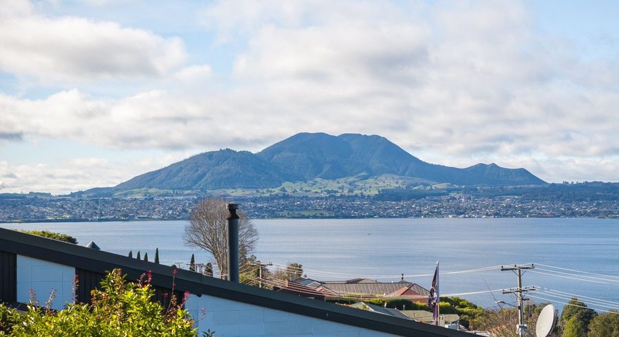  at 64 Wakeman Road, Acacia Bay, Taupo, Waikato