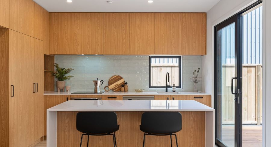  at 2/161 Onepu Road, Lyall Bay, Wellington, Wellington