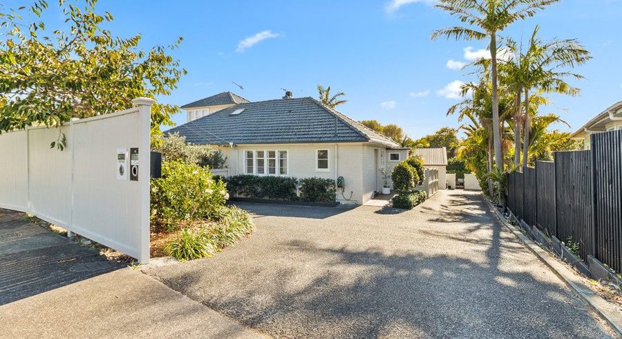  at 55 Premier Avenue, Point Chevalier, Auckland