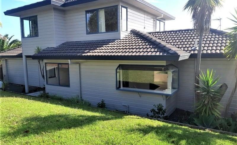  at 19  Mandeville Place, Unsworth Heights, North Shore City, Auckland