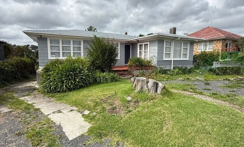  at 52 Seymour Road, Sunnyvale, Waitakere City, Auckland