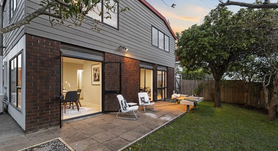  at 2/14 Aramoana Avenue, Devonport, Auckland