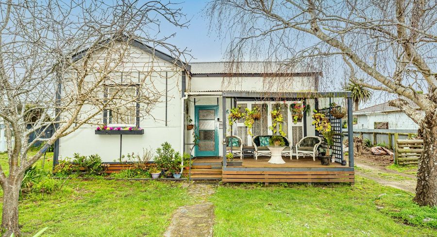  at 17 Gloag Street, Waverley, South Taranaki, Taranaki