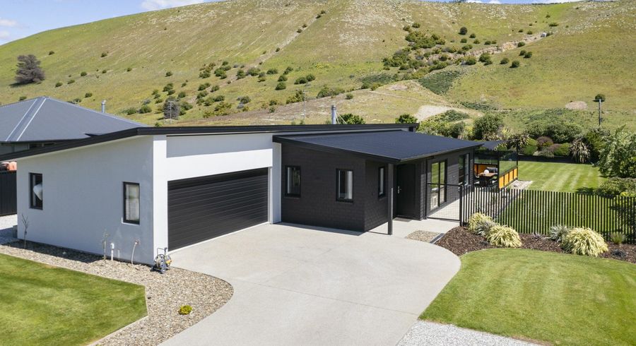  at 34 Perriam Place, Mount Pisa