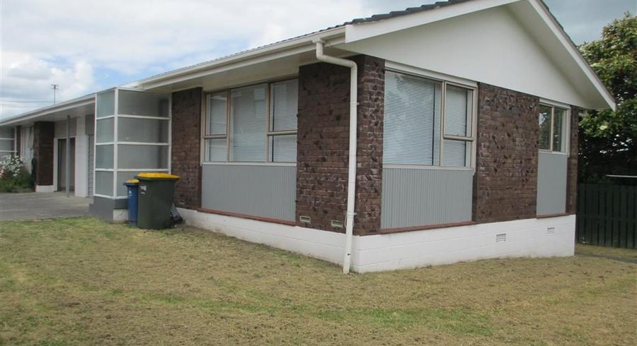  at 2/191 Bayswater Avenue, Belmont, Auckland