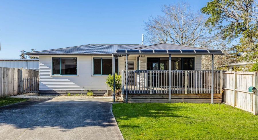  at 14A Finlow Drive, Te Atatu South, Waitakere City, Auckland