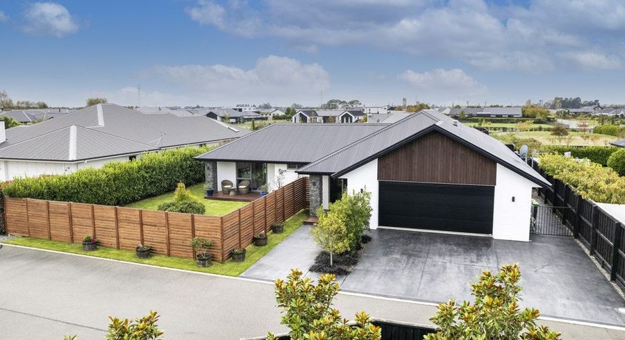  at 8 Carnaveron Drive, Lincoln, Lincoln