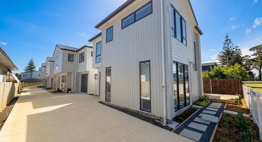  at 5C Hall Avenue, Mangere, Manukau City, Auckland