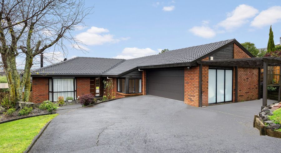  at 15 Orangewood Drive, Northpark, Manukau City, Auckland