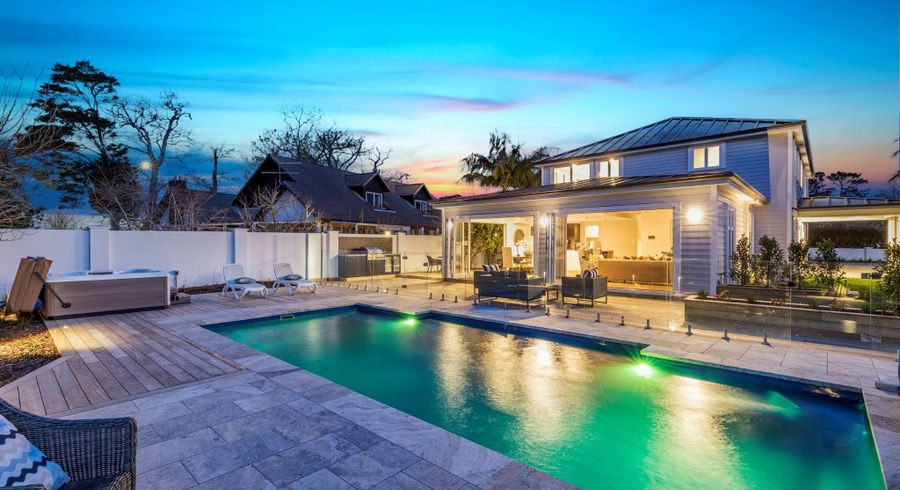  at 19  Oak Manor Drive, Albany, North Shore City, Auckland