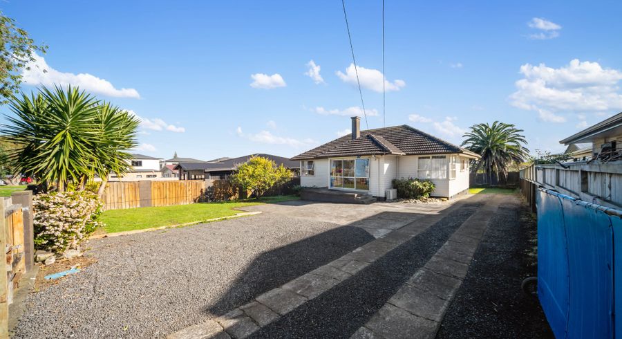  at 511 Massey Road, Mangere, Auckland