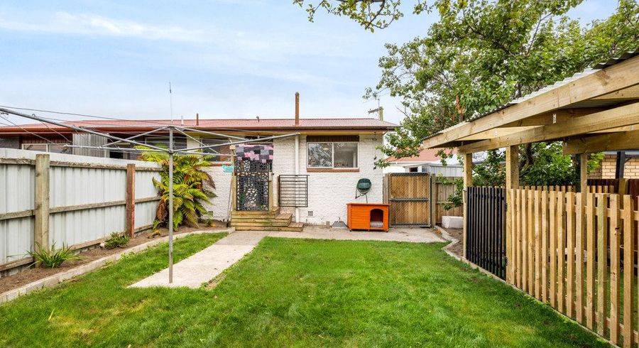  at 2/374B Pages Road, Aranui, Christchurch City, Canterbury