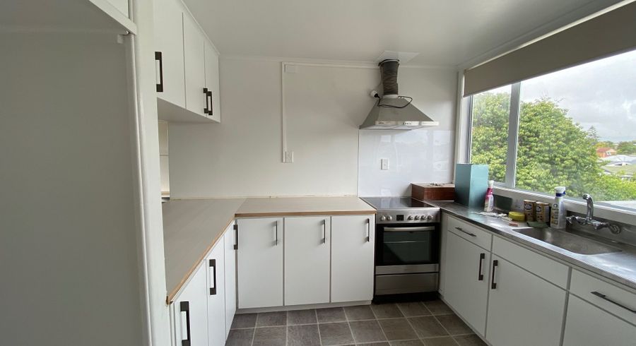  at 4/18 Roderick Street, Otumoetai, Tauranga