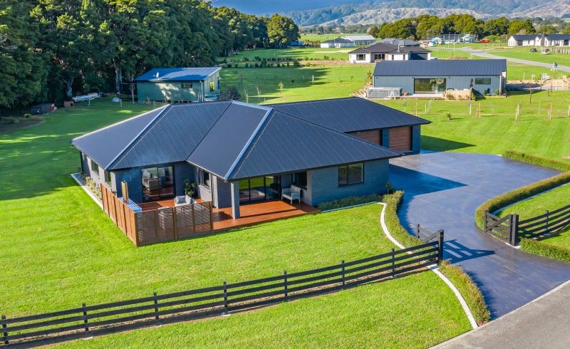  at 30 Ohau Gravels Way, Levin