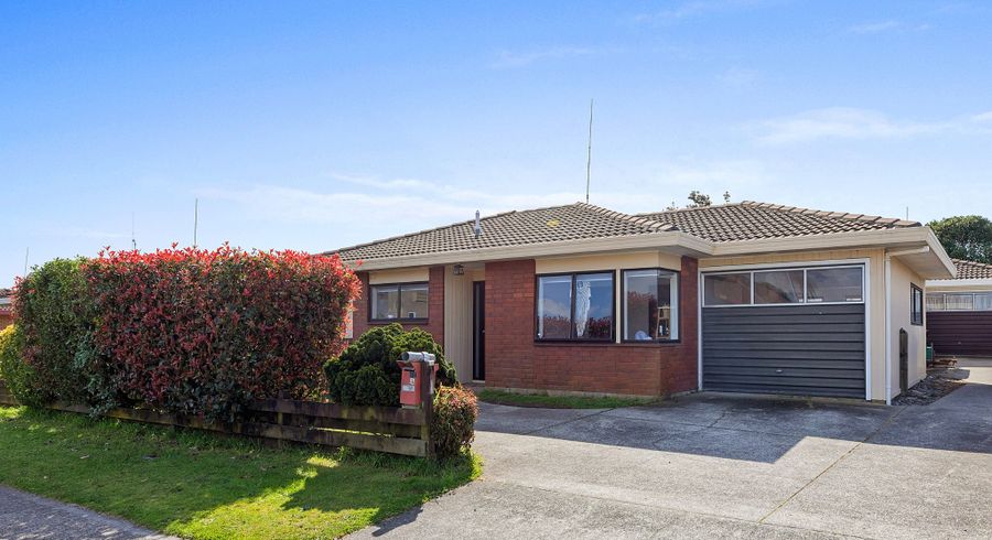  at 1/77 Gloucester Road, Mount Maunganui, Mount Maunganui