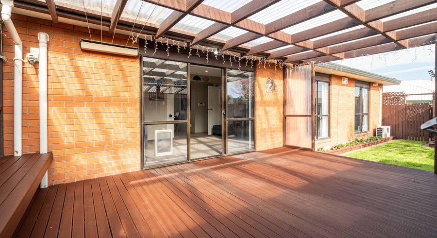  at 2/126B Inwoods Close, Parklands, Christchurch