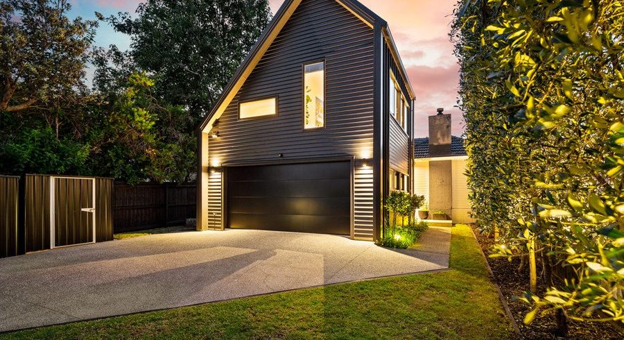  at 36 Kervil Avenue, Te Atatu Peninsula, Auckland