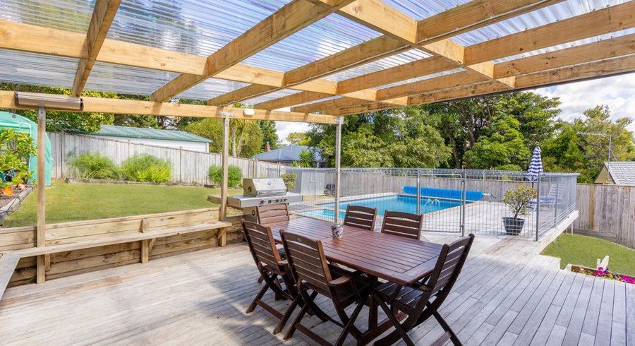  at 14 Acacia Road, Torbay, Auckland