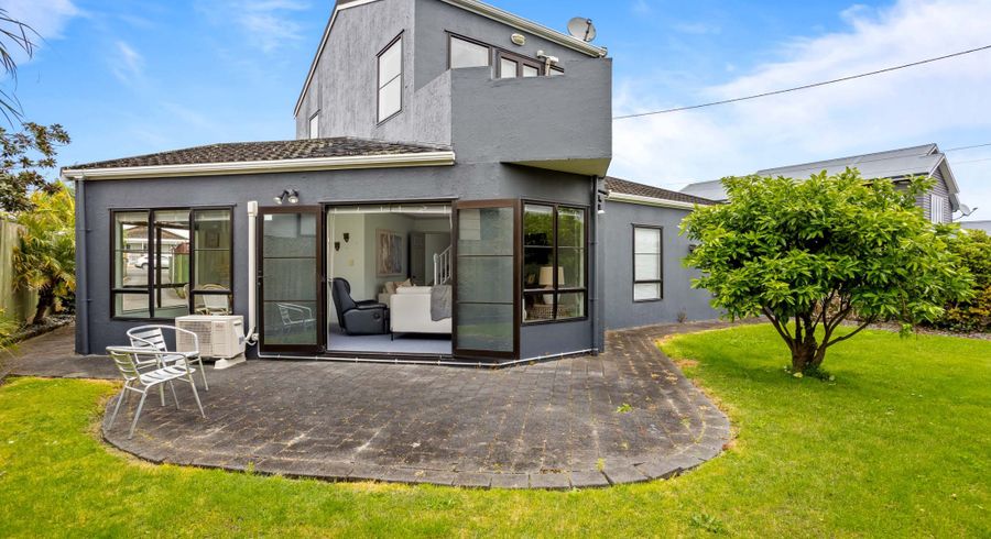  at 2/19 Stanley Avenue, Milford, North Shore City, Auckland