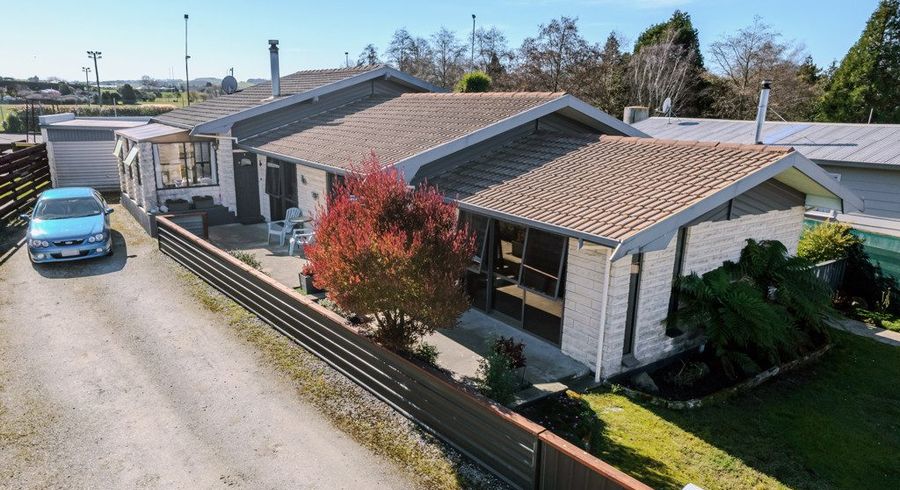  at 11 Charles Street, Weston, Waitaki, Otago