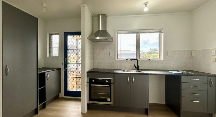  at 1/9 Manuka Road, Glenfield, North Shore City, Auckland
