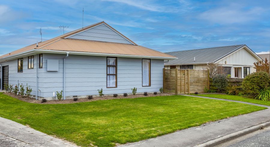  at 37A Seadown Crescent, Amberley