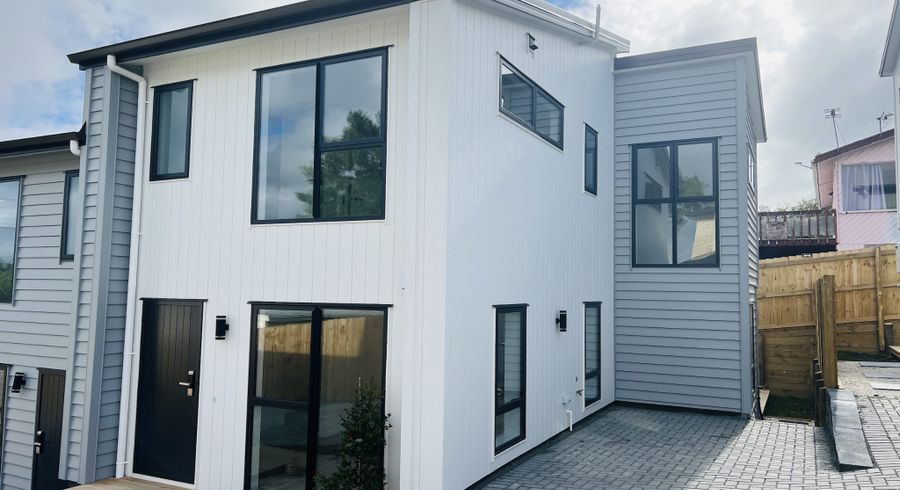  at 37C Rosedale Road, Pinehill, North Shore City, Auckland