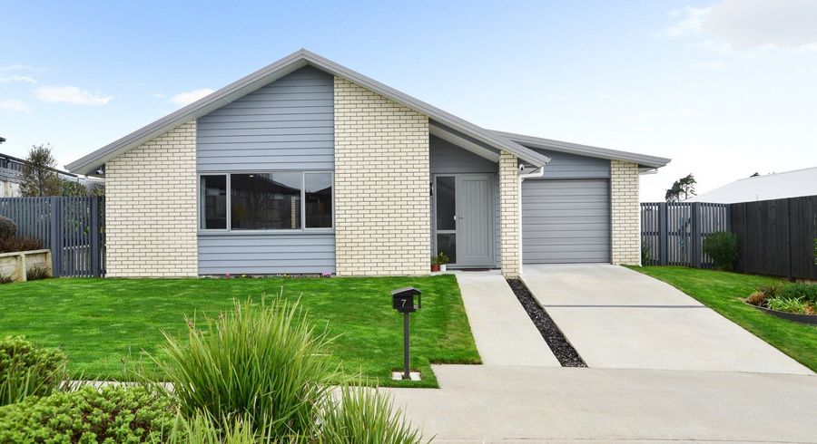  at 7 Whanau Avenue, Baverstock, Hamilton