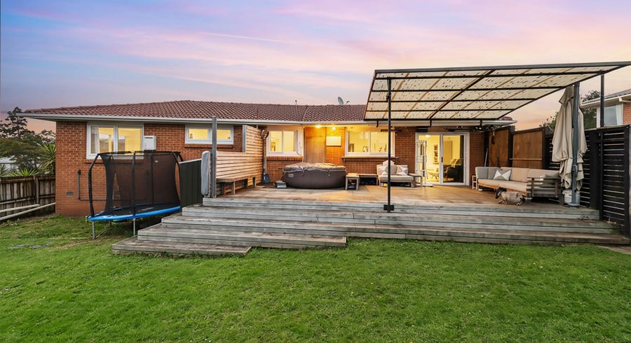  at 32 Chatsworth Crescent, Pakuranga Heights, Manukau City, Auckland