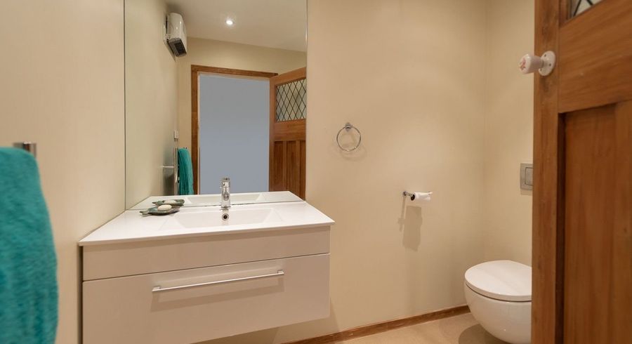  at 52 Homewood Avenue, Karori, Wellington, Wellington
