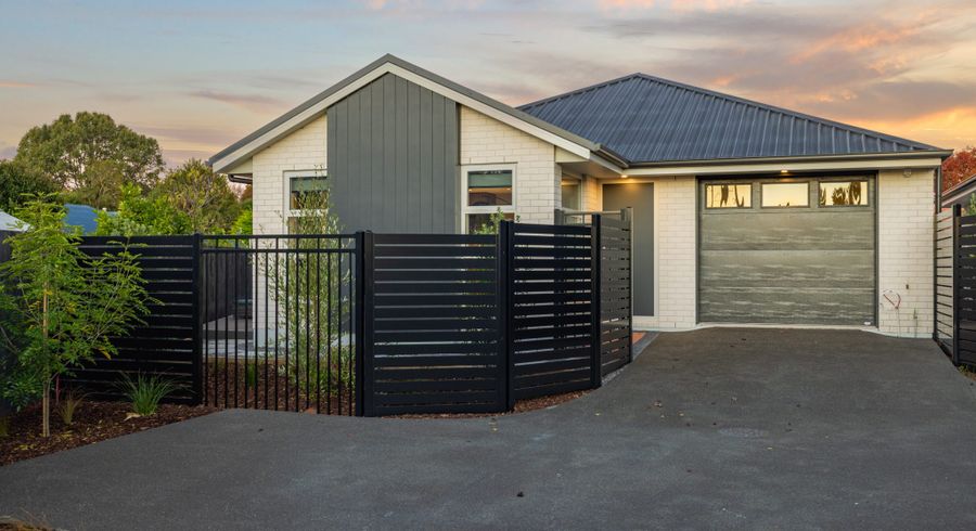  at 8c Wychwood Crescent, Bishopdale, Christchurch City, Canterbury