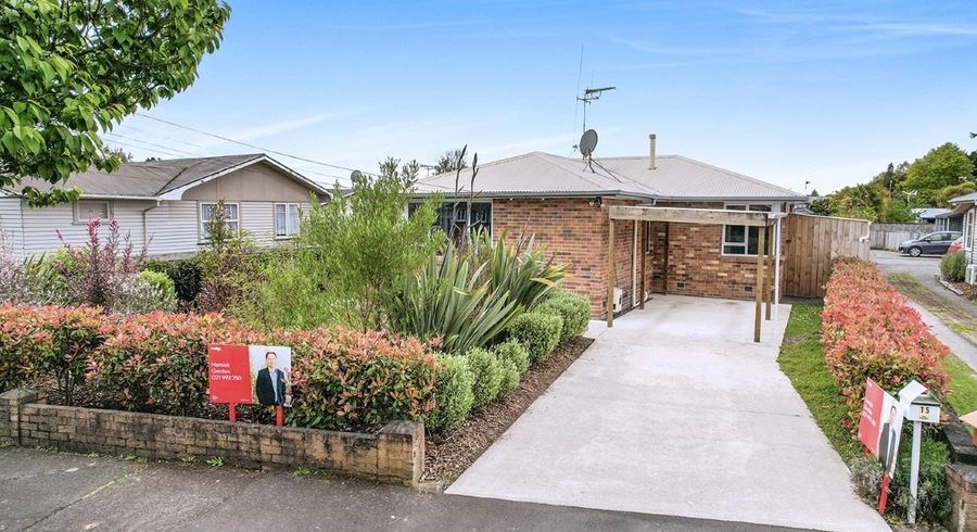  at 15 Glenview Terrace, Glenview, Hamilton, Waikato