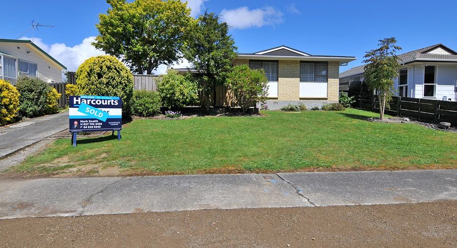  at 4 Fremont Grove, Totara Park, Upper Hutt, Wellington