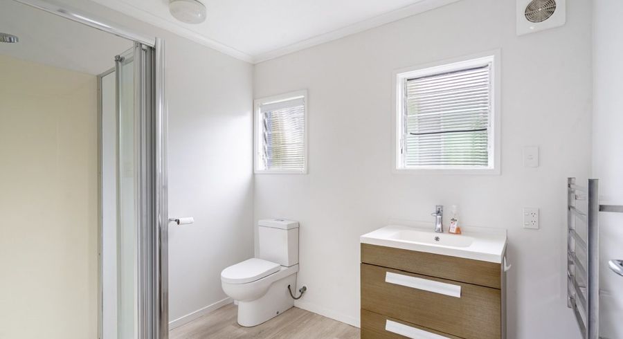  at 5A Nea Place, Hillcrest, North Shore City, Auckland