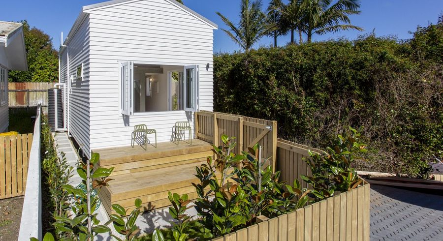  at 26A Clinton Avenue, Te Atatu Peninsula, Waitakere City, Auckland